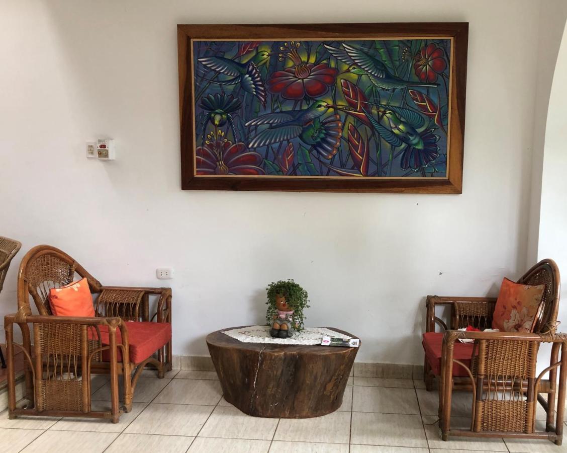 Alojamiento Familiar Custodia Tarapoto Luaran gambar